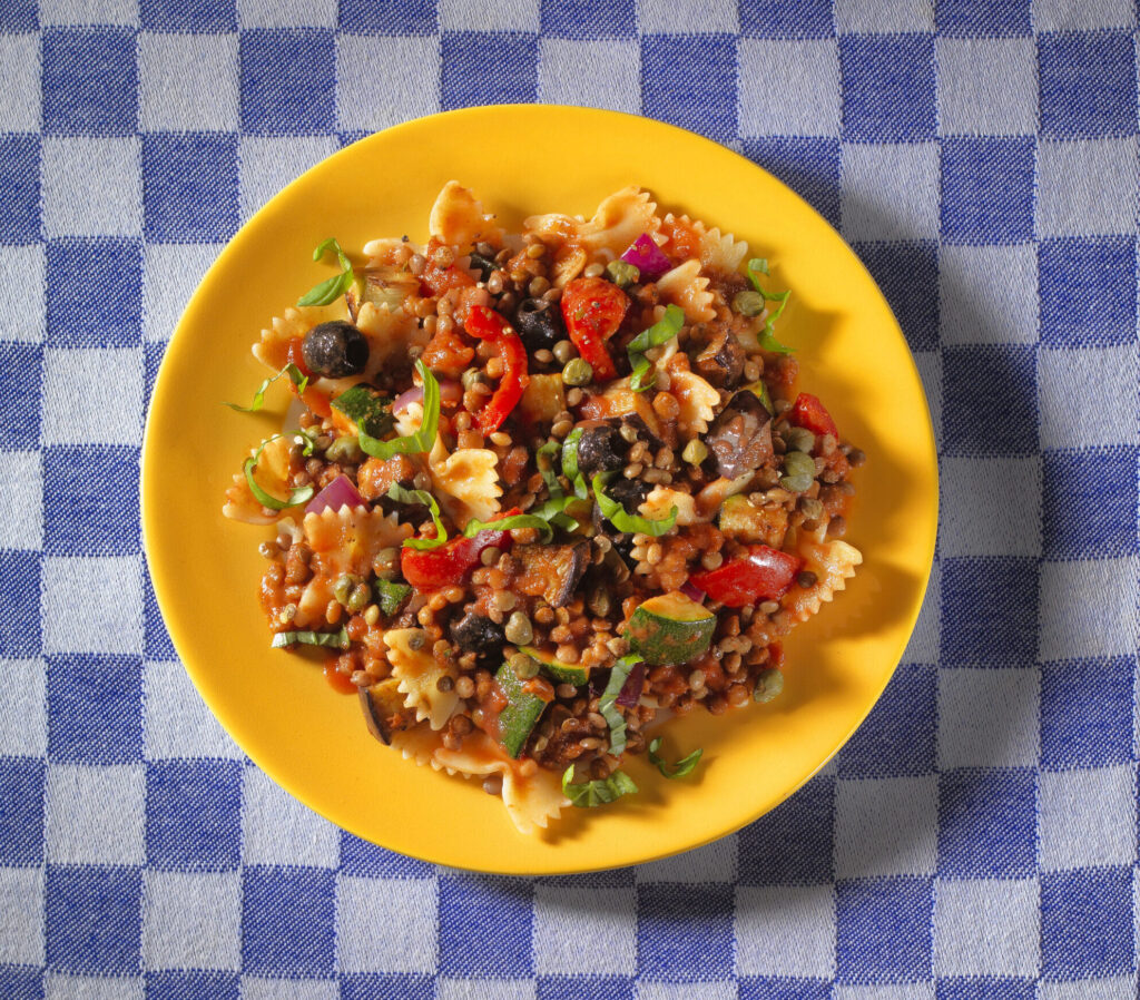 Linzenratatouille Met Farfalle
